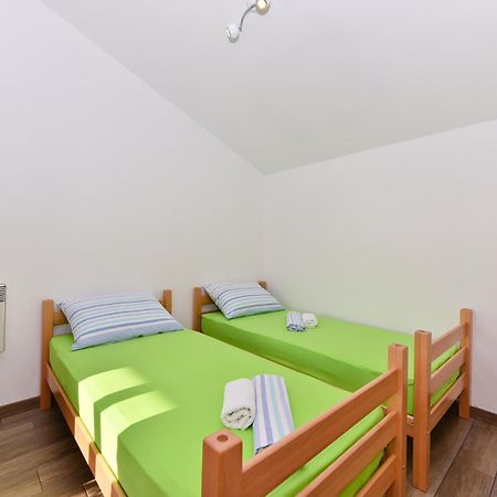 Apartmani Iva Vir Camera foto