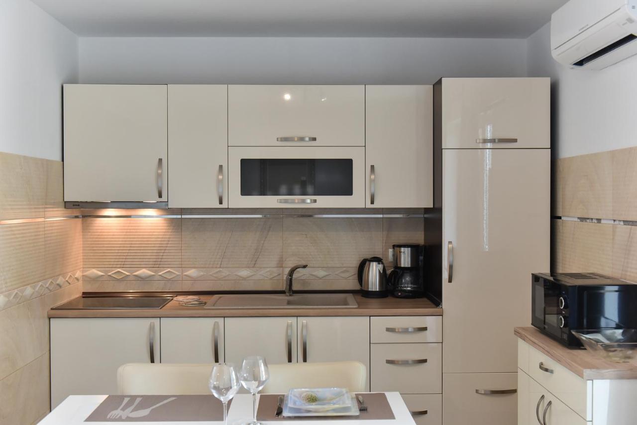 Apartmani Iva Vir Esterno foto
