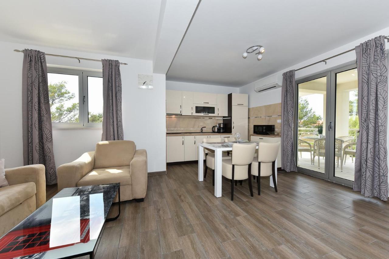 Apartmani Iva Vir Esterno foto
