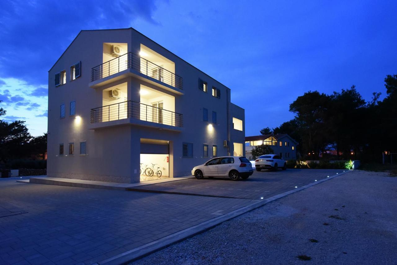 Apartmani Iva Vir Esterno foto