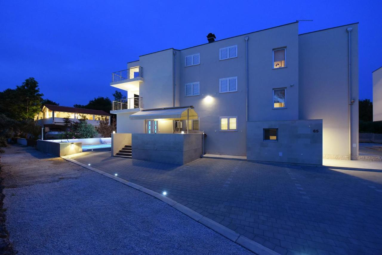 Apartmani Iva Vir Esterno foto