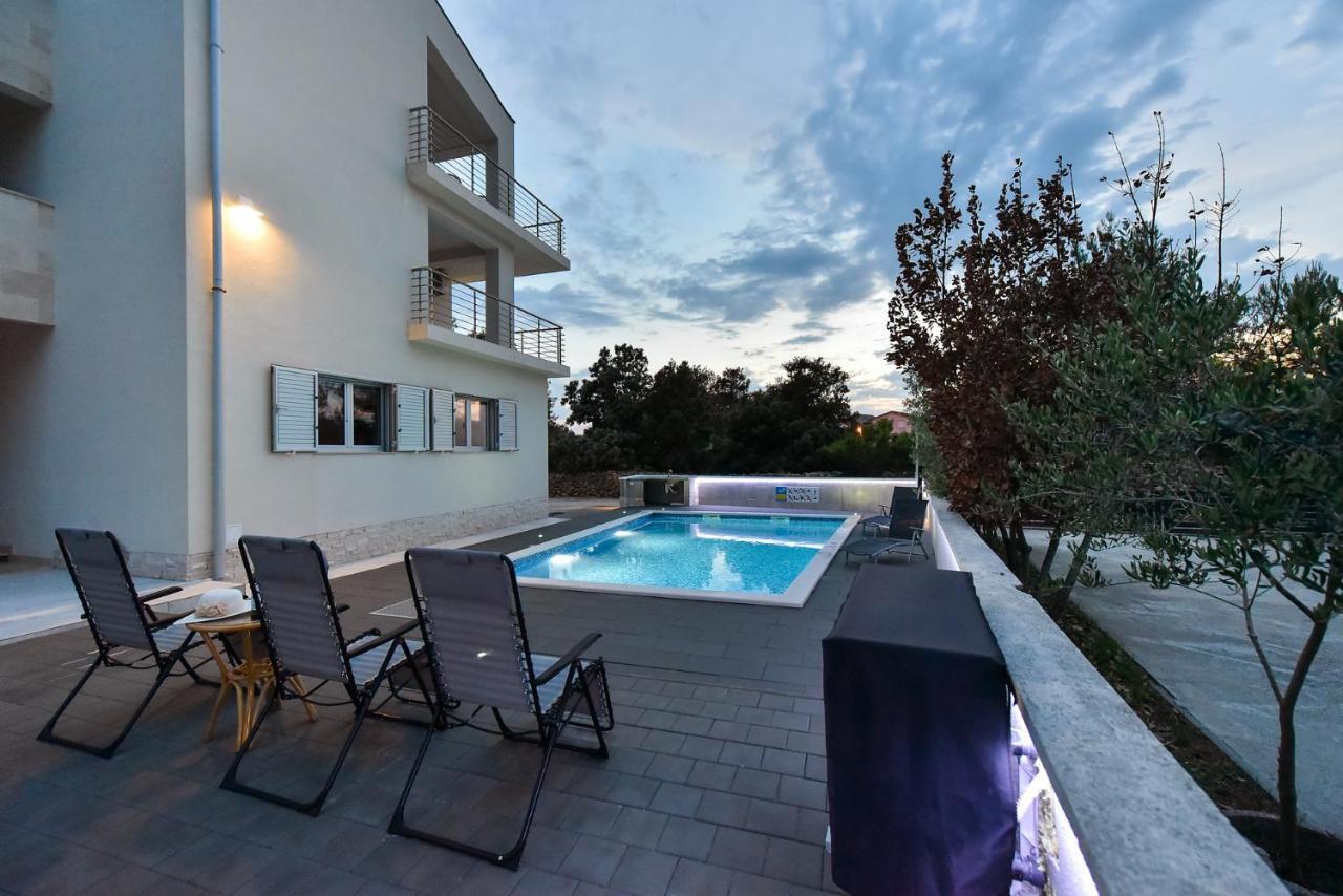 Apartmani Iva Vir Esterno foto