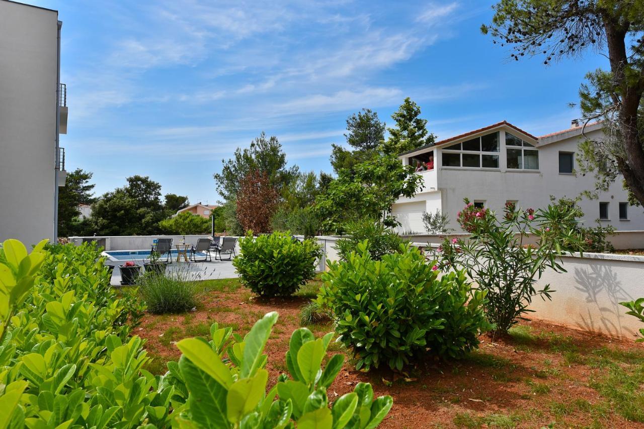 Apartmani Iva Vir Esterno foto