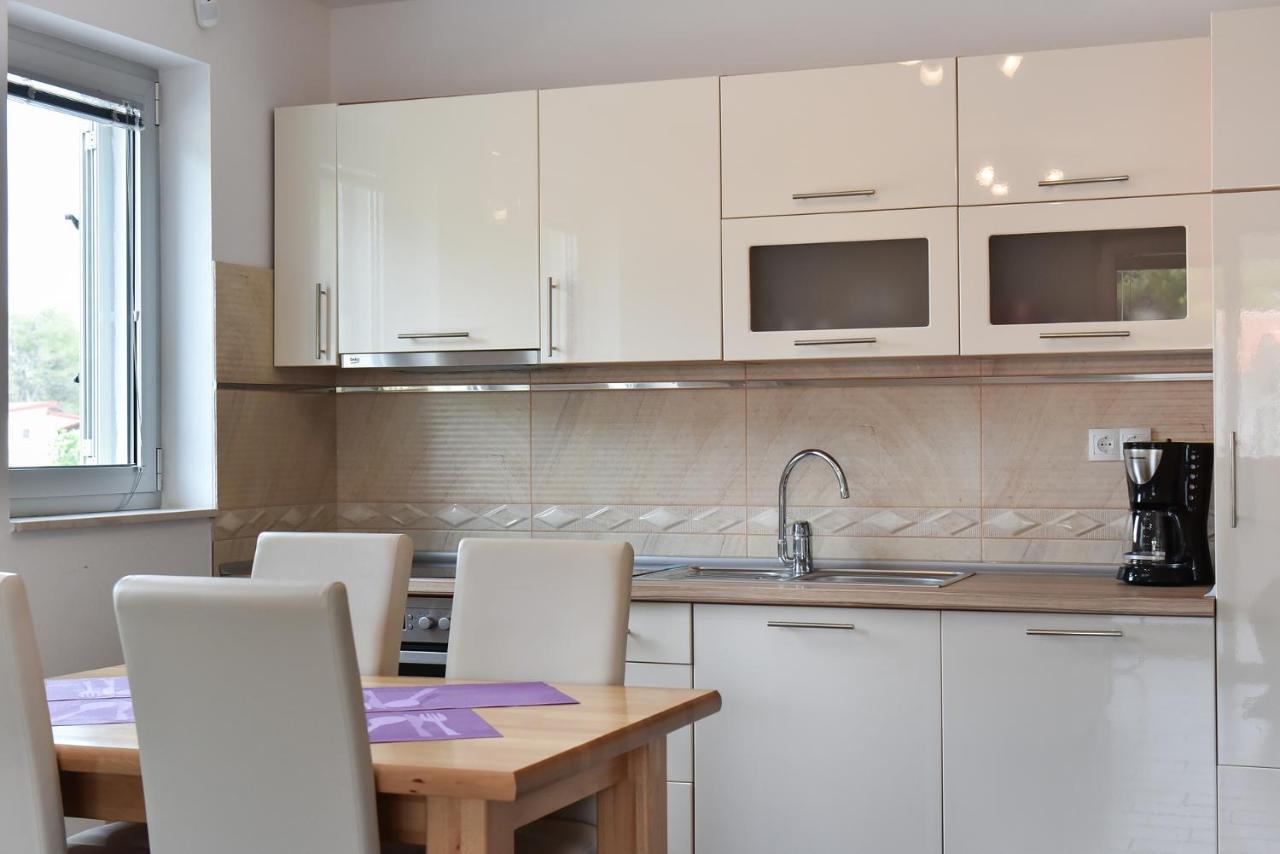 Apartmani Iva Vir Esterno foto