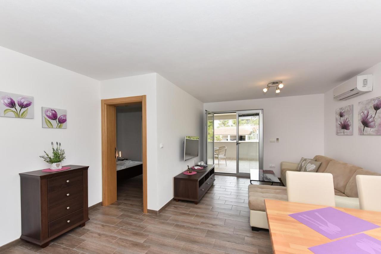 Apartmani Iva Vir Esterno foto