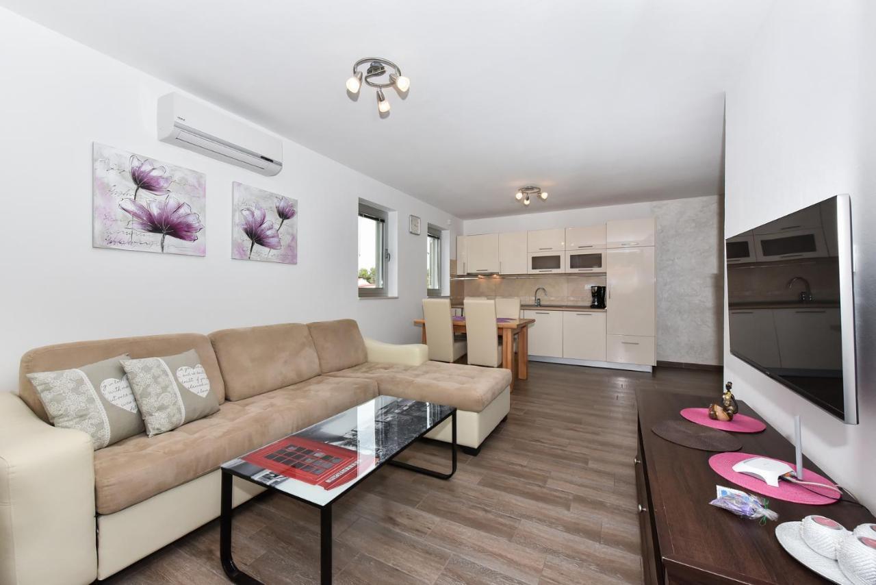 Apartmani Iva Vir Esterno foto