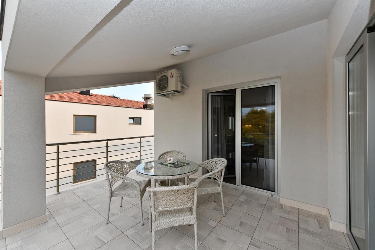 Apartmani Iva Vir Esterno foto