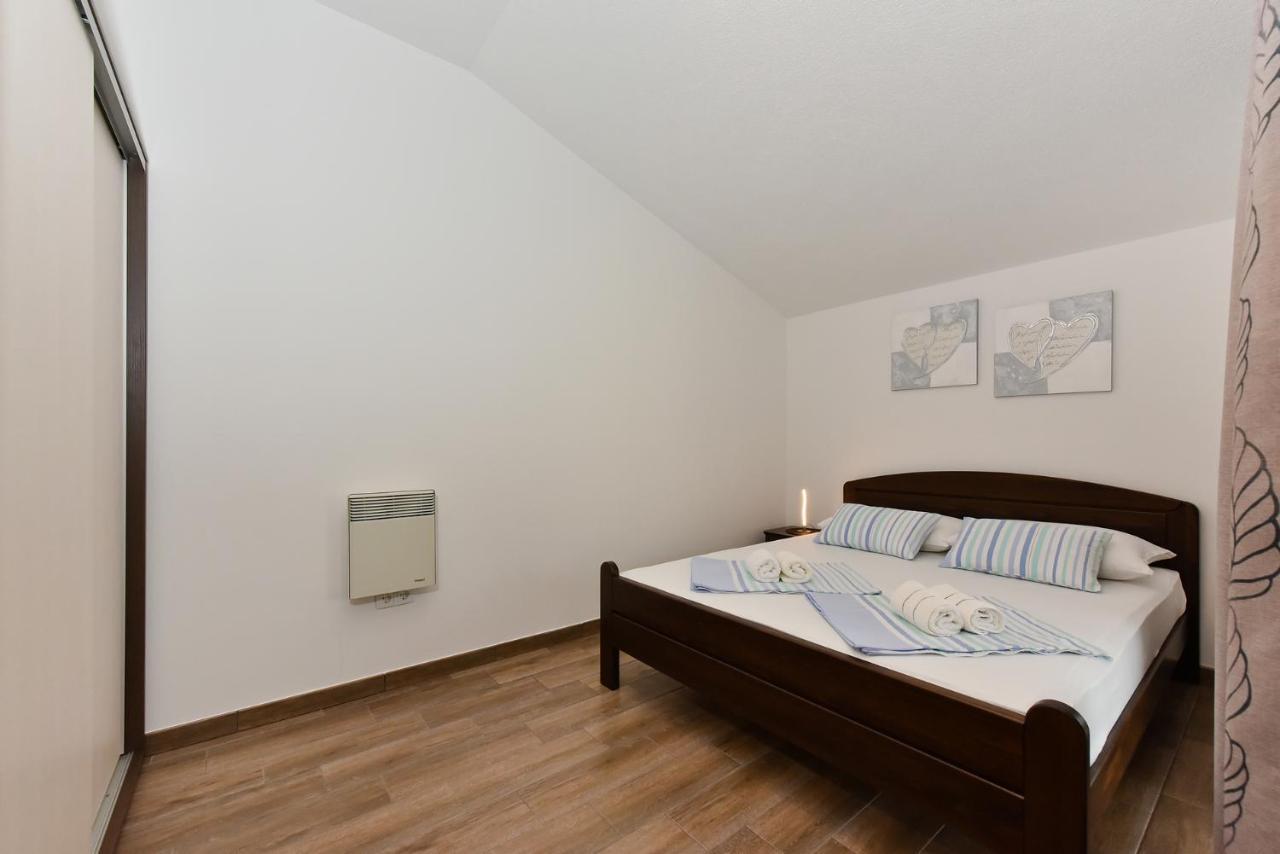 Apartmani Iva Vir Esterno foto
