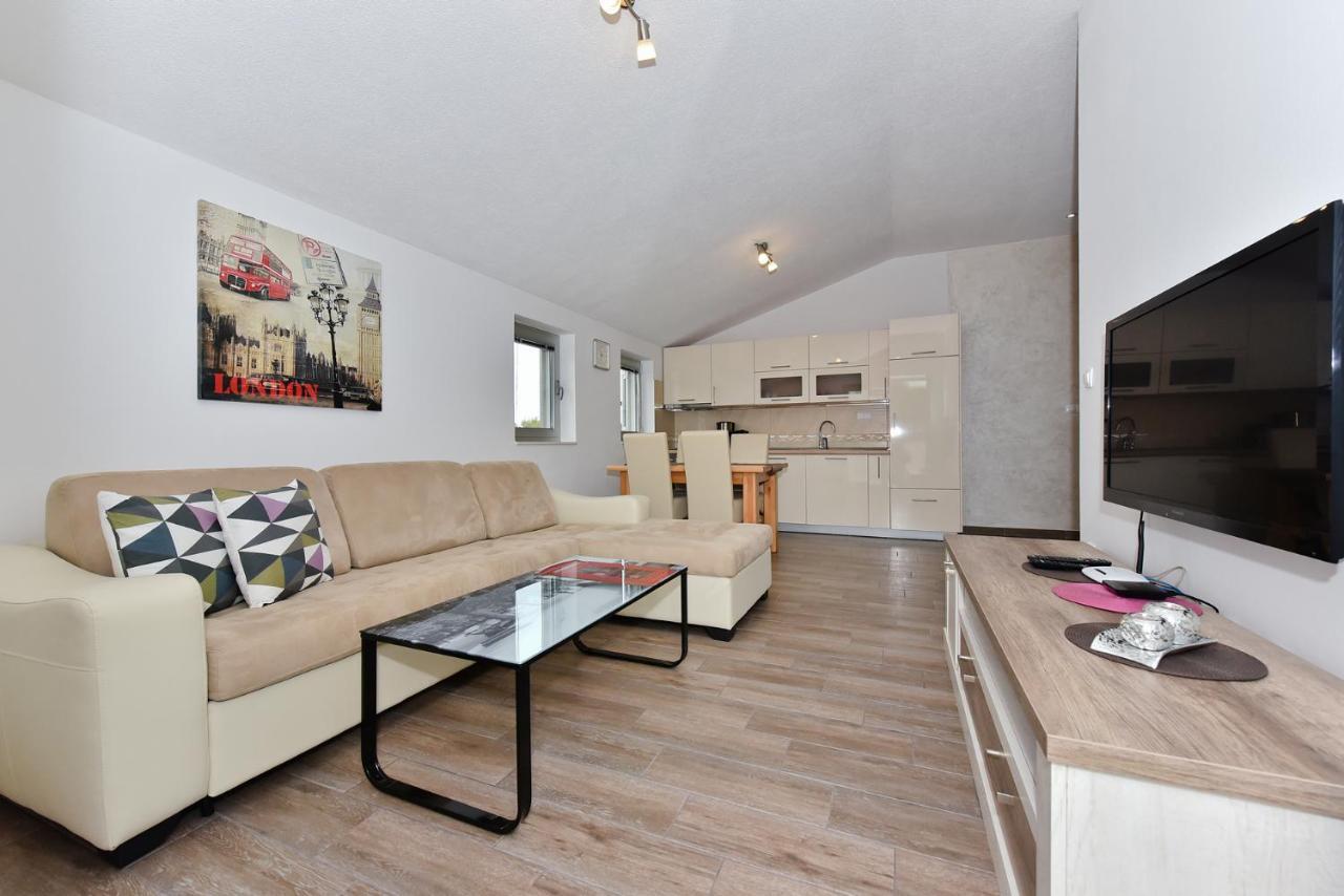 Apartmani Iva Vir Esterno foto